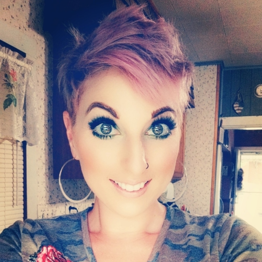Meet your Posher, Cristyn